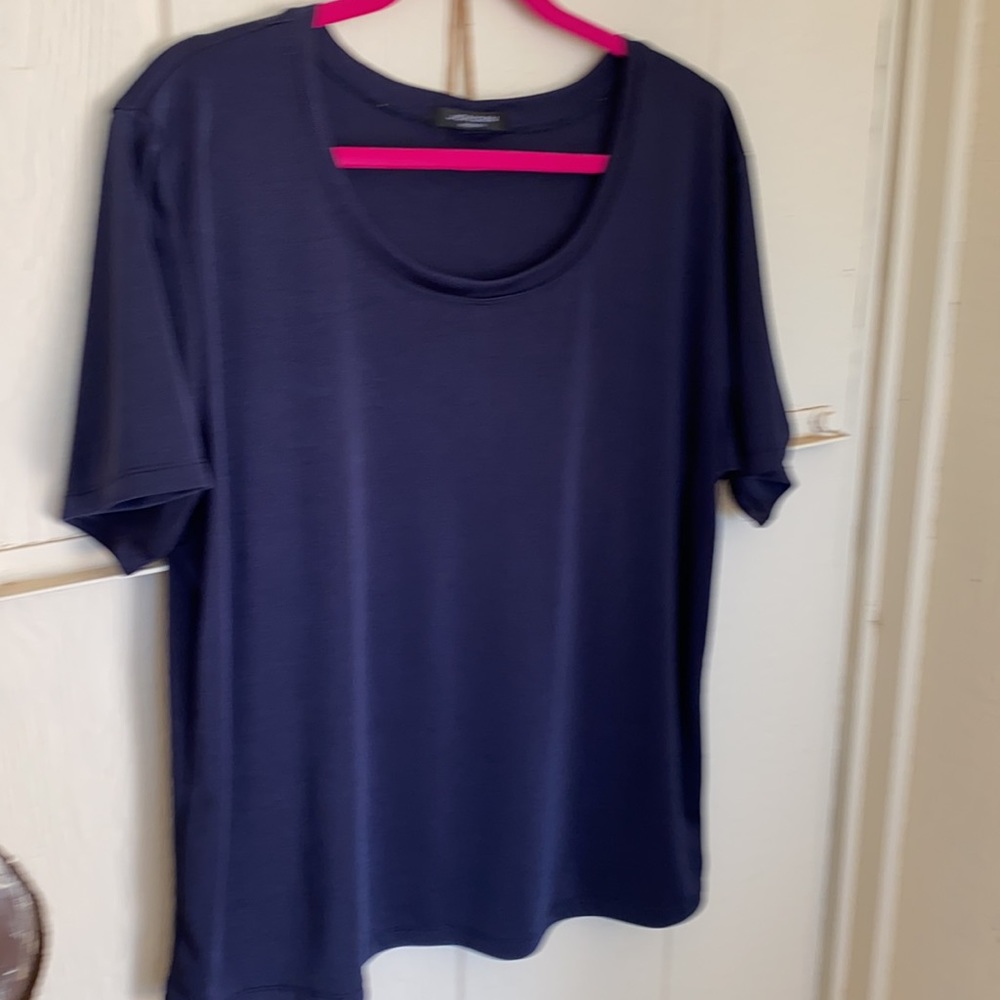 Blue top - Picture 2 of 5